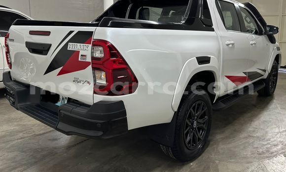 Comprar Usado Toyota Hiluxe Revo Branco Carro em Maputo em Maputo Comprar Usado Toyota Hiluxe Revo Branco Carro em Maputo em Maputo