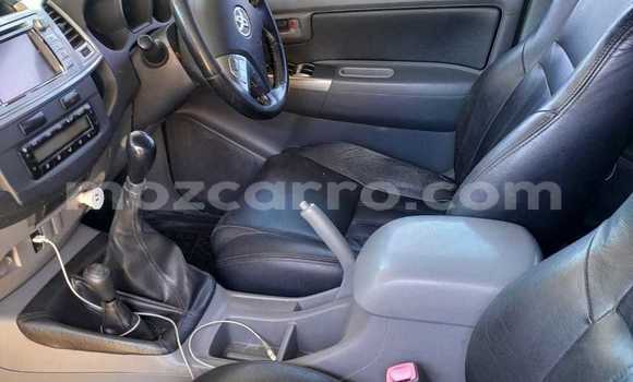 Comprar Usado Toyota Hilux Branco Carro em Maputo em Maputo Comprar Usado Toyota Hilux Branco Carro em Maputo em Maputo