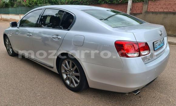 Comprar Usado Toyota Innova De outros Carro em Maputo em Maputo Comprar Usado Toyota Innova De outros Carro em Maputo em Maputo