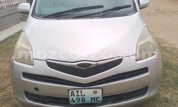 Comprar Usado Toyota Ractis Prata Carro em Maputo em Maputo