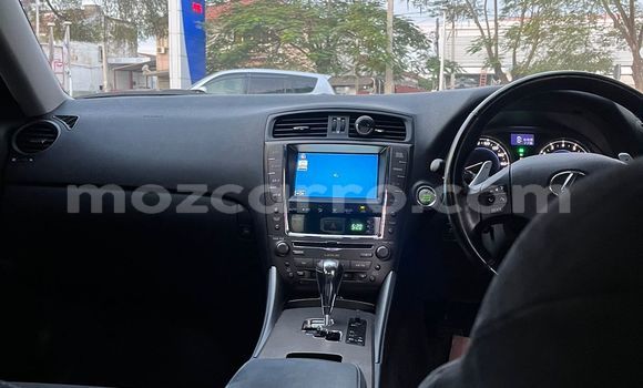 Buy Used Toyota ISis Silver Car in Maputo in Maputo Buy Used Toyota ISis Silver Car in Maputo in Maputo