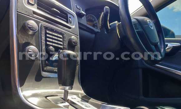 Nunua Ilio tumika Volvo S60 Nyingine Gari ndani ya Maputo nchini Maputo Nunua Ilio tumika Volvo S60 Nyingine Gari ndani ya Maputo nchini Maputo
