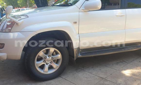 Nunua Ilio tumika Toyota Land Cruiser Prado Nyeupe Gari ndani ya Maputo nchini Maputo Nunua Ilio tumika Toyota Land Cruiser Prado Nyeupe Gari ndani ya Maputo nchini Maputo