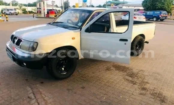 Buy Used Nissan Hardbody White Car in Maputo in Maputo Buy Used Nissan Hardbody White Car in Maputo in Maputo
