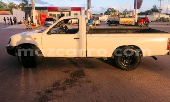 Buy Used Nissan Hardbody White Car in Maputo in Maputo Buy Used Nissan Hardbody White Car in Maputo in Maputo