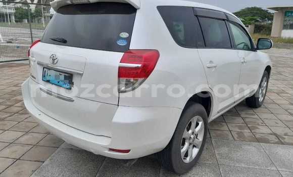 Comprar Usado Toyota RAV4 Branco Carro em Maputo em Maputo Comprar Usado Toyota RAV4 Branco Carro em Maputo em Maputo
