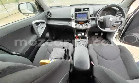 Comprar Usado Toyota RAV4 Branco Carro em Maputo em Maputo Comprar Usado Toyota RAV4 Branco Carro em Maputo em Maputo