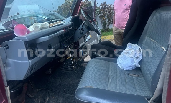 Tenga Tsaru Toyota Land Cruiser Tsvuku Mota in Maputo in Maputo Tenga Tsaru Toyota Land Cruiser Tsvuku Mota in Maputo in Maputo