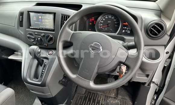 Nunua Ilio tumika Nissan NV200 Nyeupe Gari ndani ya Maputo nchini Maputo Nunua Ilio tumika Nissan NV200 Nyeupe Gari ndani ya Maputo nchini Maputo