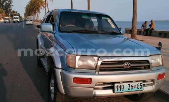 Comprar Usado Toyota Hilux Surf Azul Carro em Maputo em Maputo