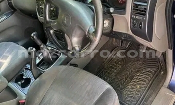 Nunua Ilio tumika Mitsubishi Pajero Bluu Gari ndani ya Maputo nchini Maputo Nunua Ilio tumika Mitsubishi Pajero Bluu Gari ndani ya Maputo nchini Maputo