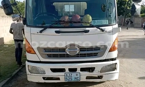 Buy Used Toyota 4Runner White Car in Maputo in Maputo Buy Used Toyota 4Runner White Car in Maputo in Maputo