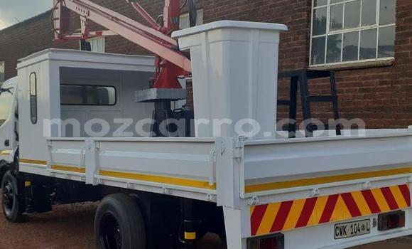 Comprar Usado Toyota Dyna Branco Caminhão em Maputo em Maputo Comprar Usado Toyota Dyna Branco Caminhão em Maputo em Maputo