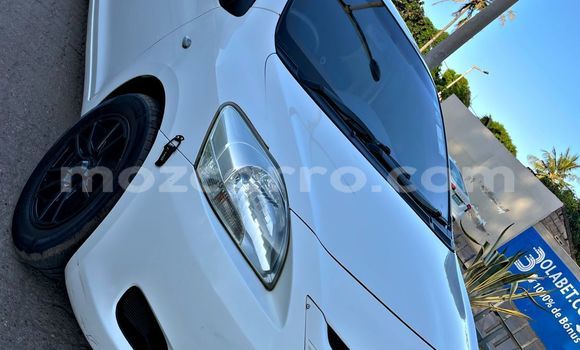 Comprar Usado Toyota Belta Branco Carro em Maputo em Maputo Comprar Usado Toyota Belta Branco Carro em Maputo em Maputo