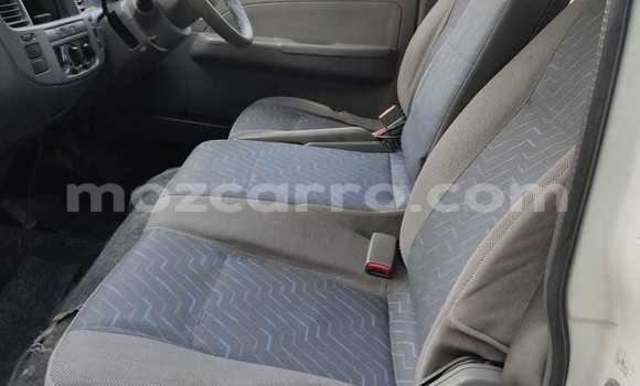 Comprar Usado Nissan Caravan Branco Carro em Maputo em Maputo Comprar Usado Nissan Caravan Branco Carro em Maputo em Maputo