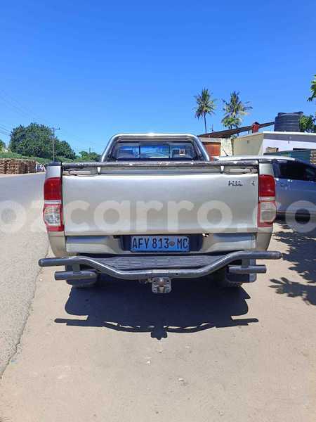 Big with watermark toyota hilux maputo maputo 20272