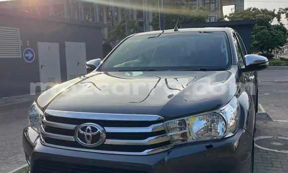 Buy New Toyota Hilux Silver Car in Maputo in Maputo Buy New Toyota Hilux Silver Car in Maputo in Maputo