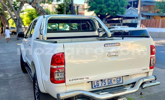Buy New Toyota Hilux White Car in Maputo in Maputo Buy New Toyota Hilux White Car in Maputo in Maputo