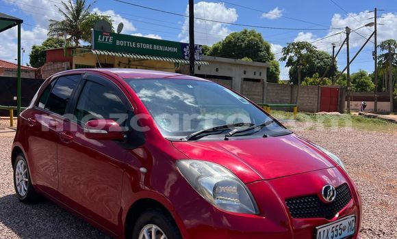 Comprar Novo Toyota Vitz Vermelho Carro em Maputo em Maputo Comprar Novo Toyota Vitz Vermelho Carro em Maputo em Maputo