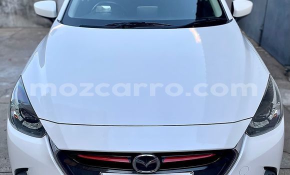 Comprar Usado Mazda Demio Branco Carro em Maputo em Maputo Comprar Usado Mazda Demio Branco Carro em Maputo em Maputo