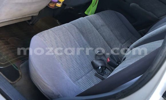 Tenga Tsaru Toyota Hilux Surf Zvimwe Mota in Maputo in Maputo Tenga Tsaru Toyota Hilux Surf Zvimwe Mota in Maputo in Maputo