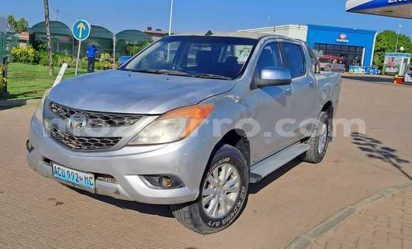 Tenga Tsaru Mazda BT-50 Zvimwe Mota in Maputo in Maputo