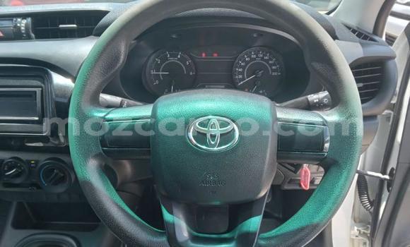 Comprar Usado Toyota Hilux Branco Carro em Maputo em Maputo Comprar Usado Toyota Hilux Branco Carro em Maputo em Maputo