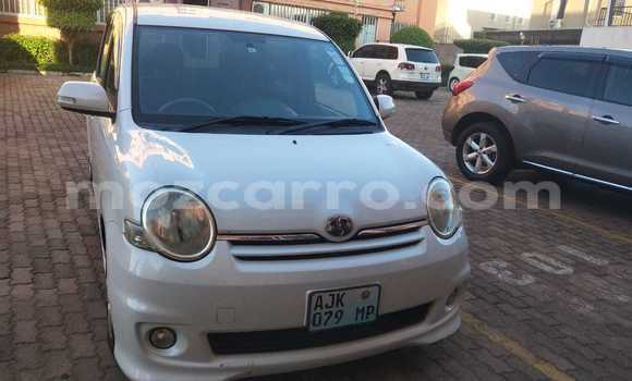 Tenga Tsaru Toyota Sienta Chena Mota in Maputo in Maputo Tenga Tsaru Toyota Sienta Chena Mota in Maputo in Maputo