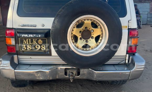 Tenga Tsaru Mitsubishi Pajero Chena Mota in Maputo in Maputo Tenga Tsaru Mitsubishi Pajero Chena Mota in Maputo in Maputo