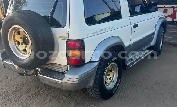 Tenga Tsaru Mitsubishi Pajero Chena Mota in Maputo in Maputo Tenga Tsaru Mitsubishi Pajero Chena Mota in Maputo in Maputo