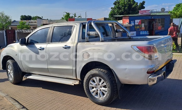 Comprar Usado Mazda BT-50 De outros Carro em Maputo em Maputo Comprar Usado Mazda BT-50 De outros Carro em Maputo em Maputo