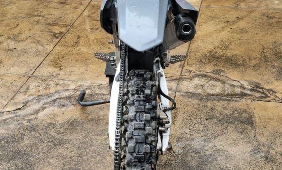 Comprar Usado Yamaha YZ De outros Moto em Maputo em Maputo Comprar Usado Yamaha YZ De outros Moto em Maputo em Maputo