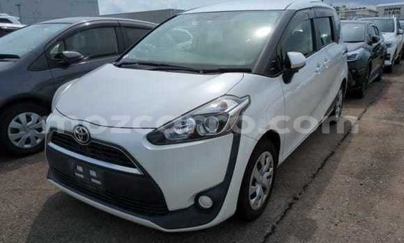 Tenga Tsaru Toyota Sienta Chena Mota in Maputo in Maputo Tenga Tsaru Toyota Sienta Chena Mota in Maputo in Maputo