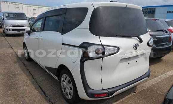 Tenga Tsaru Toyota Sienta Chena Mota in Maputo in Maputo Tenga Tsaru Toyota Sienta Chena Mota in Maputo in Maputo