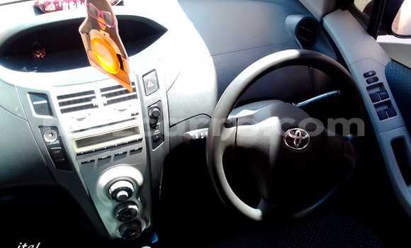 Comprar Usado Toyota Vitz Preto Carro em Maputo em Maputo Comprar Usado Toyota Vitz Preto Carro em Maputo em Maputo