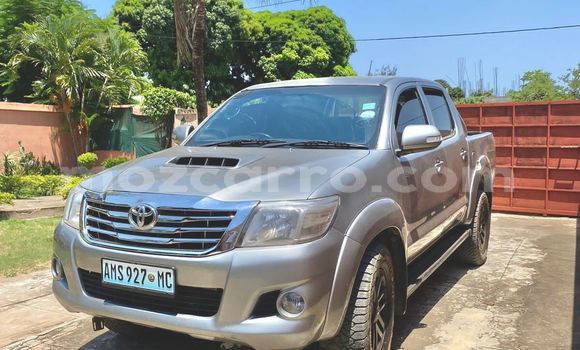 Tenga Tsaru Toyota Hilux Bhurawuni Mota in Maputo in Maputo
