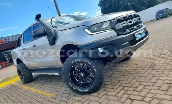 Tenga Tsaru Ford Ranger Zvimwe Mota in Maputo in Maputo Tenga Tsaru Ford Ranger Zvimwe Mota in Maputo in Maputo