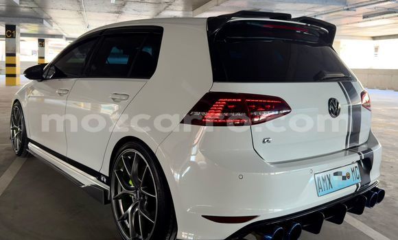 Buy Used Volkswagen Golf R White Car in Maputo in Maputo Buy Used Volkswagen Golf R White Car in Maputo in Maputo