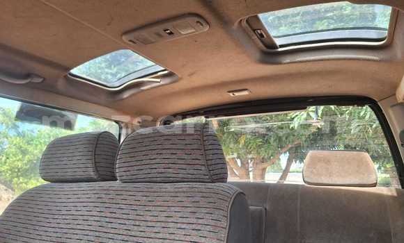 Nunua Ilio tumika Toyota Hiace Nyeupe Gari ndani ya Maputo nchini Maputo Nunua Ilio tumika Toyota Hiace Nyeupe Gari ndani ya Maputo nchini Maputo