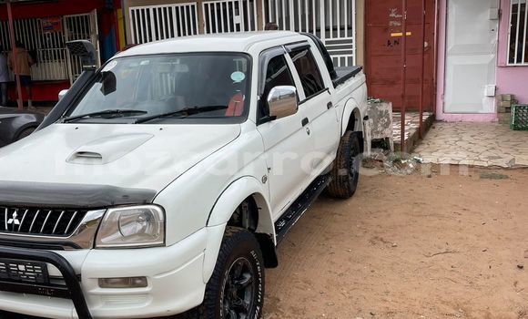 Buy Used Mitsubishi Colt White Car in Maputo in Maputo Buy Used Mitsubishi Colt White Car in Maputo in Maputo