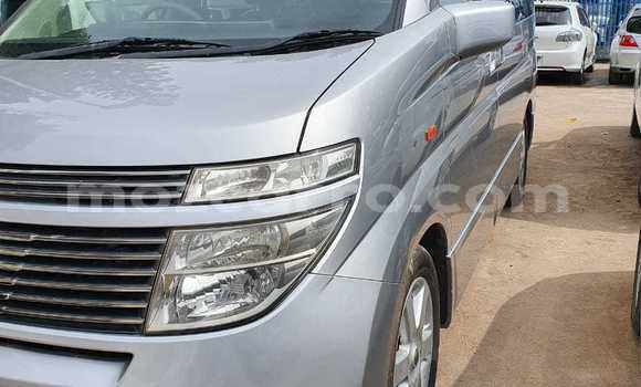 Comprar Usado Nissan Elgrand De outros Carro em Maputo em Maputo