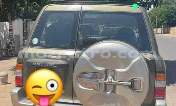 Nunua Ilio tumika Nissan Patrol Kijani Gari ndani ya Maputo nchini Maputo Nunua Ilio tumika Nissan Patrol Kijani Gari ndani ya Maputo nchini Maputo