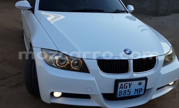 Nunua Ilio tumika BMW 2-Series Nyeupe Gari ndani ya Maputo nchini Maputo