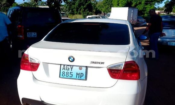 Buy Used BMW 2-Series White Car in Maputo in Maputo Buy Used BMW 2-Series White Car in Maputo in Maputo