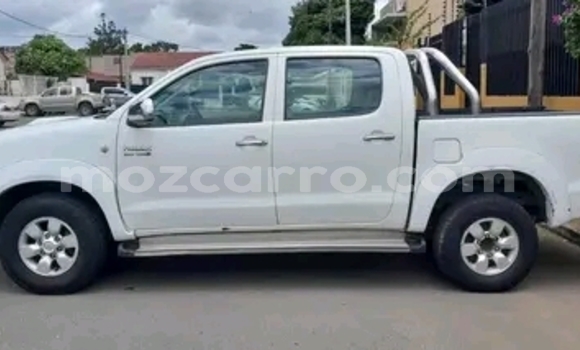 Tenga Tsaru Toyota Hilux Chena Mota in Maputo in Maputo Tenga Tsaru Toyota Hilux Chena Mota in Maputo in Maputo