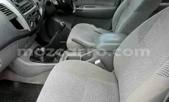 Tenga Tsaru Toyota Hilux Chena Mota in Maputo in Maputo Tenga Tsaru Toyota Hilux Chena Mota in Maputo in Maputo