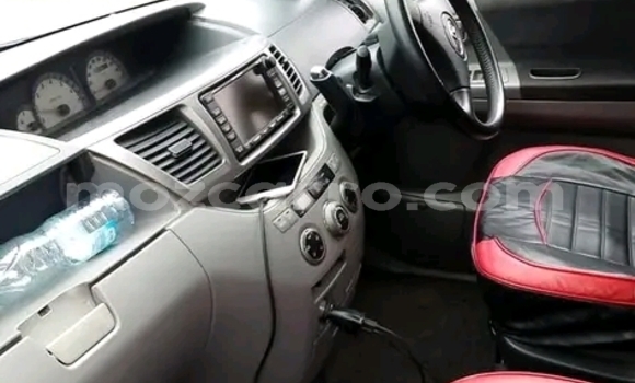 Nunua Ilio tumika Toyota Noah Nyingine Gari ndani ya Maputo nchini Maputo Nunua Ilio tumika Toyota Noah Nyingine Gari ndani ya Maputo nchini Maputo