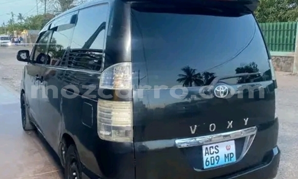 Comprar Usado Toyota Voxy Preto Carro em Maputo em Maputo Comprar Usado Toyota Voxy Preto Carro em Maputo em Maputo