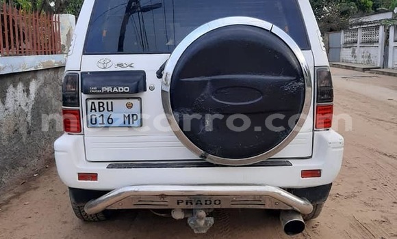 Comprar Usado Toyota Prado Branco Carro em Búzi em Sofala Comprar Usado Toyota Prado Branco Carro em Búzi em Sofala