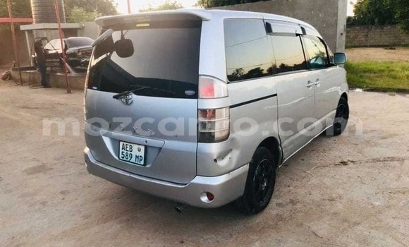 Nunua Ilio tumika Toyota Voxy Nyingine Gari ndani ya Nzuri vista nchini Maputo Nunua Ilio tumika Toyota Voxy Nyingine Gari ndani ya Nzuri vista nchini Maputo